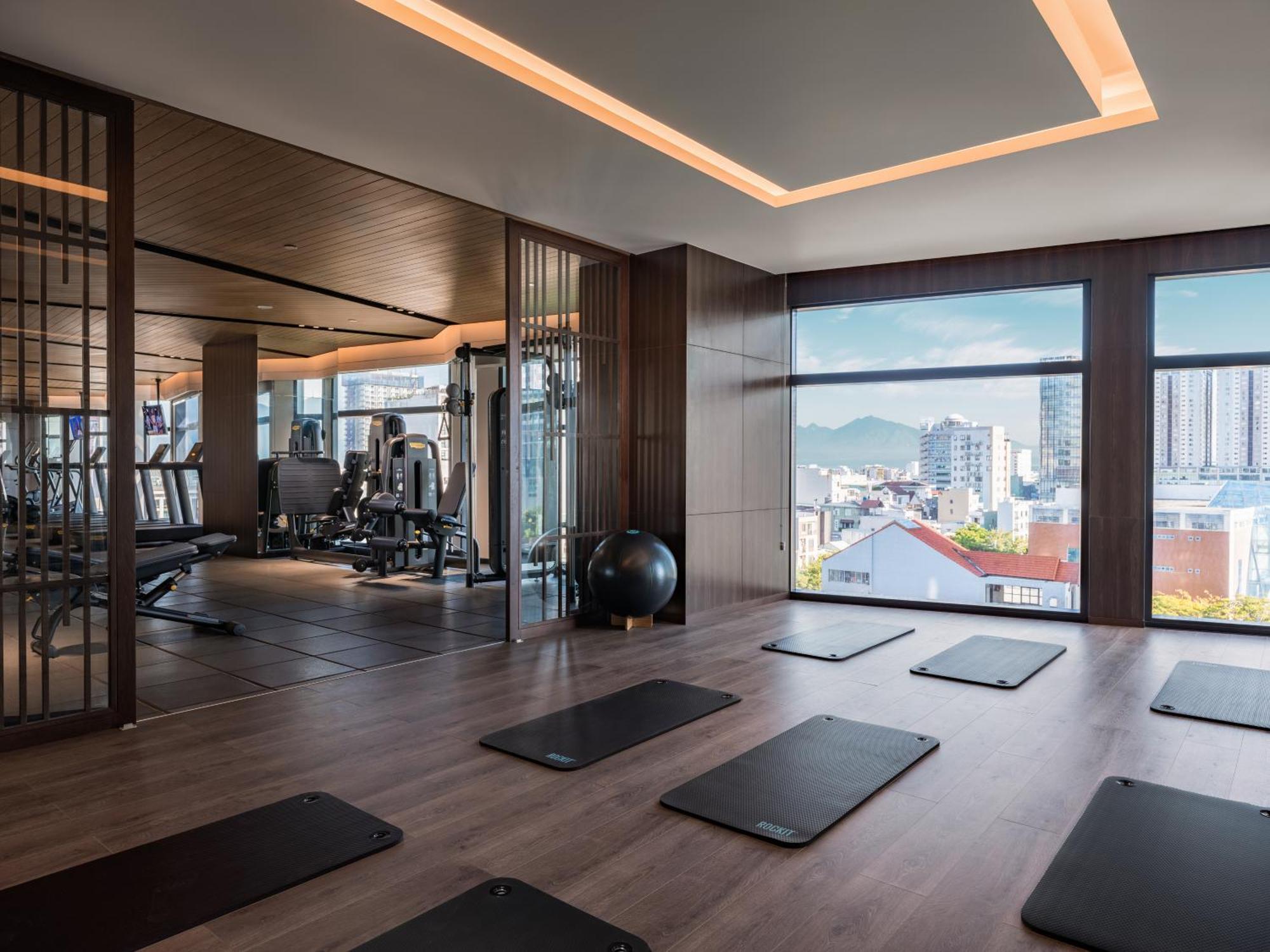 Crowne Plaza Danang City Centre By Ihg Екстер'єр фото