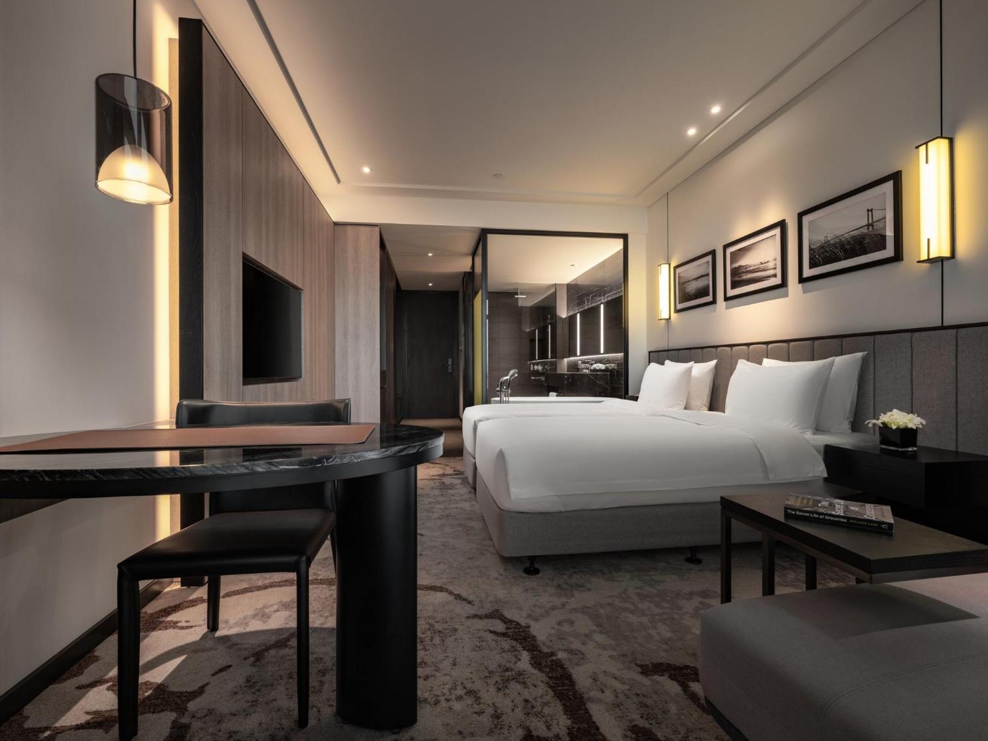 Crowne Plaza Danang City Centre By Ihg Екстер'єр фото