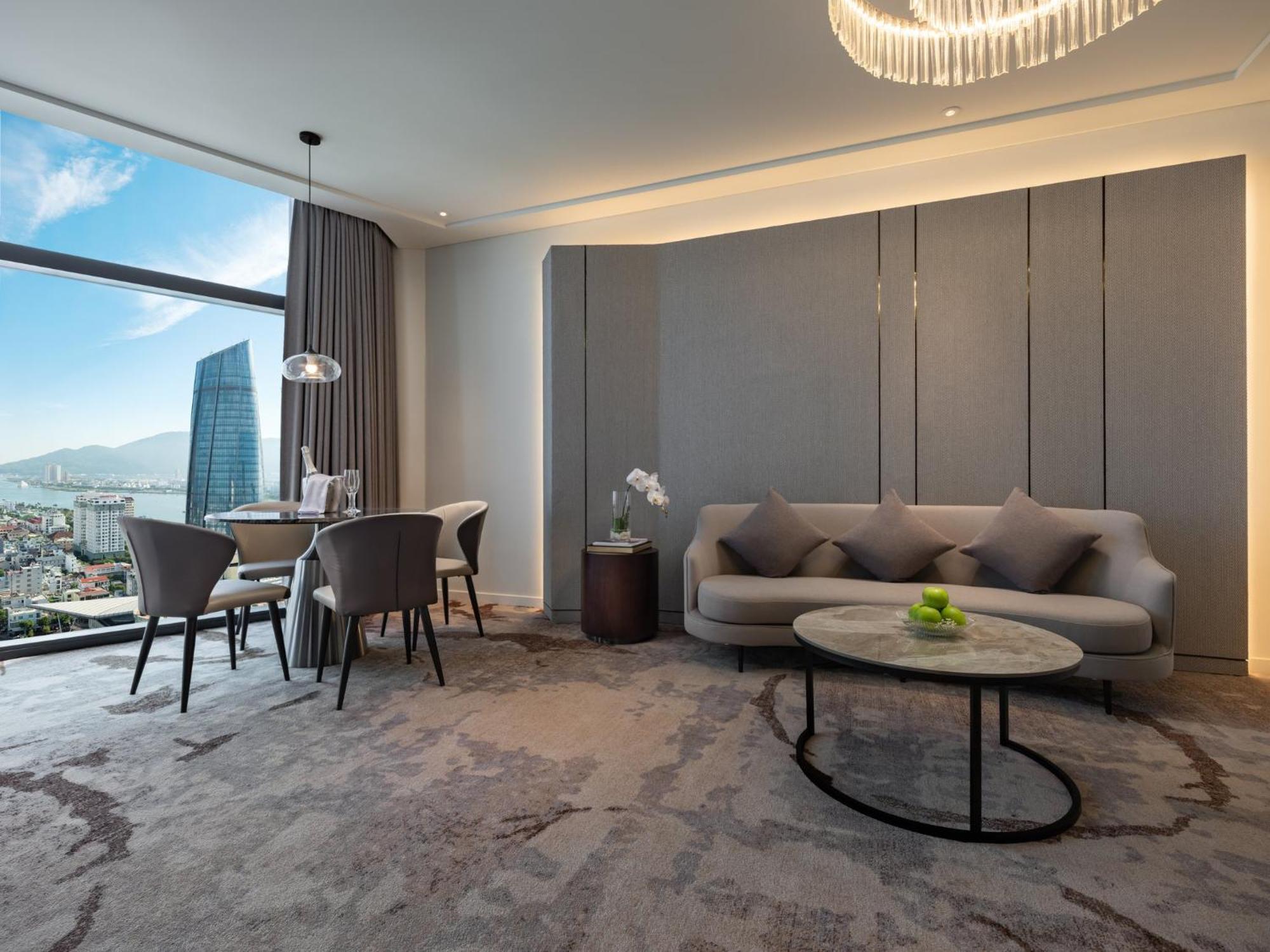 Crowne Plaza Danang City Centre By Ihg Екстер'єр фото