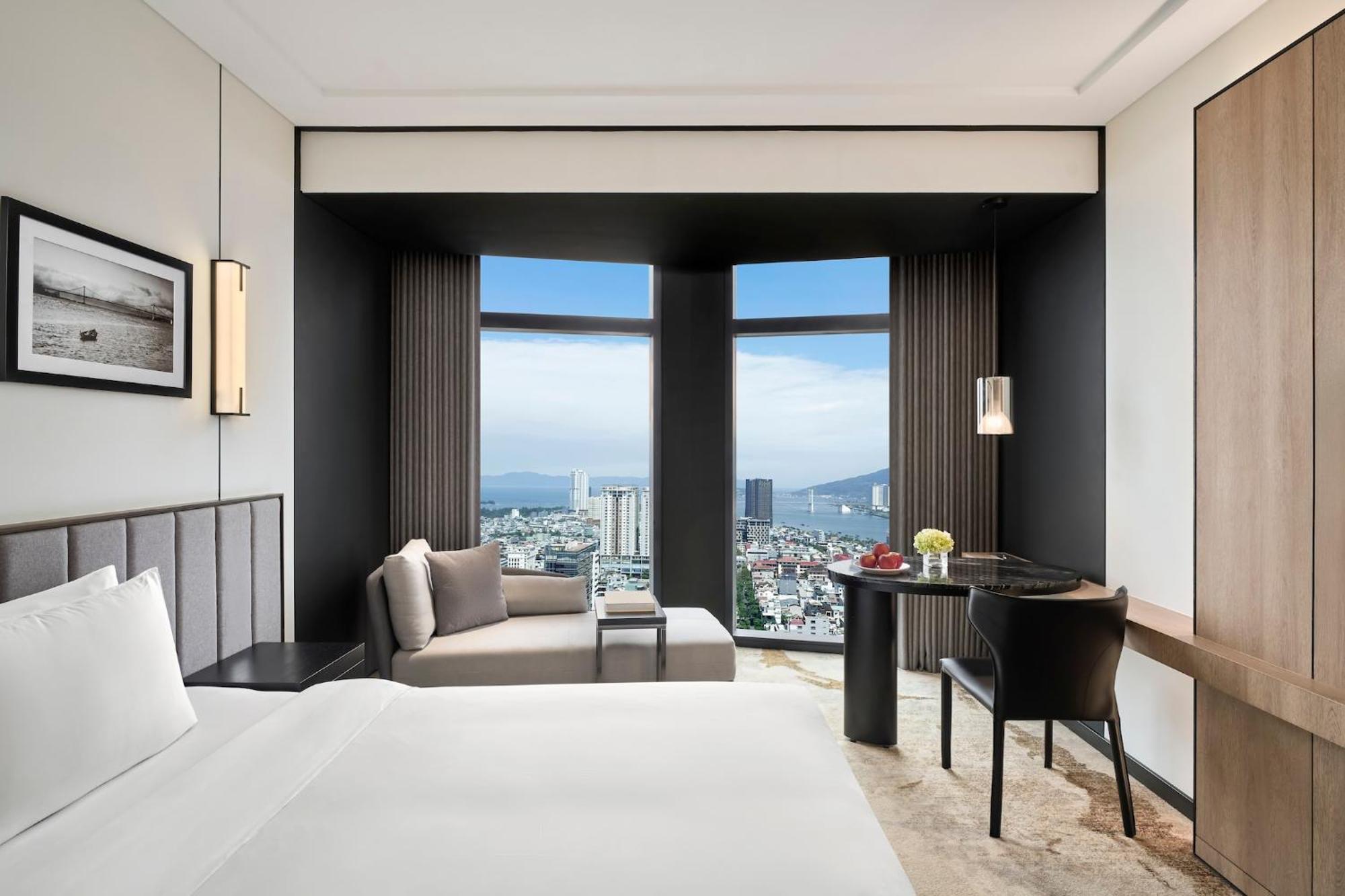 Crowne Plaza Danang City Centre By Ihg Екстер'єр фото