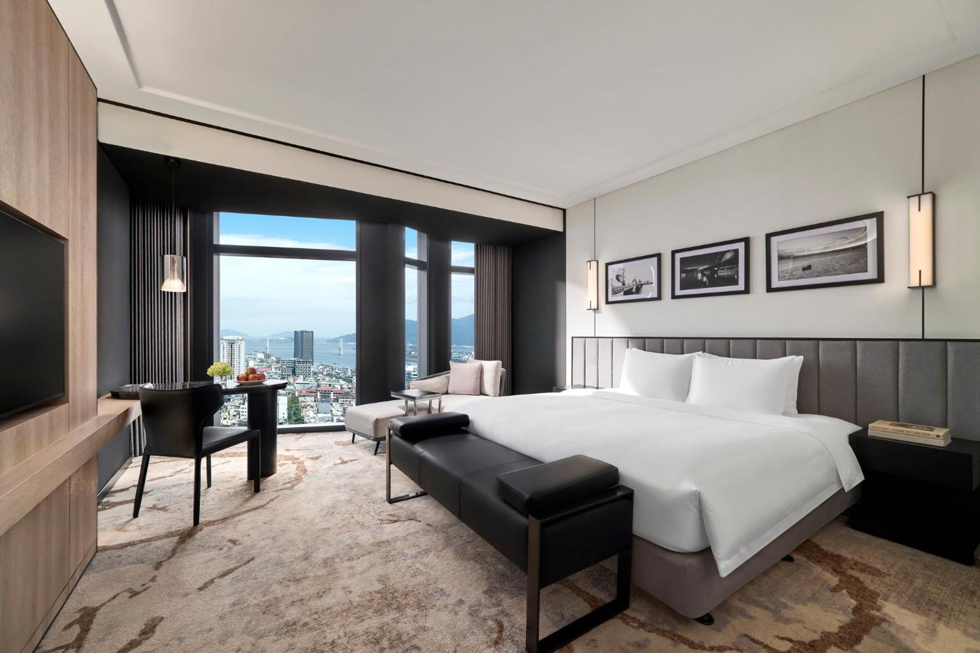 Crowne Plaza Danang City Centre By Ihg Екстер'єр фото