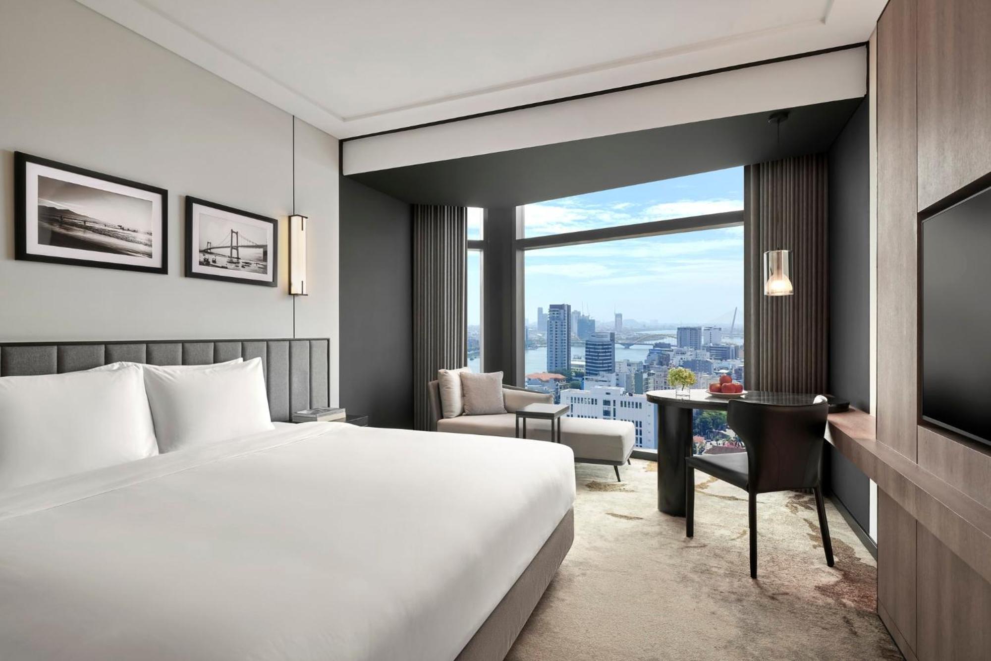 Crowne Plaza Danang City Centre By Ihg Екстер'єр фото