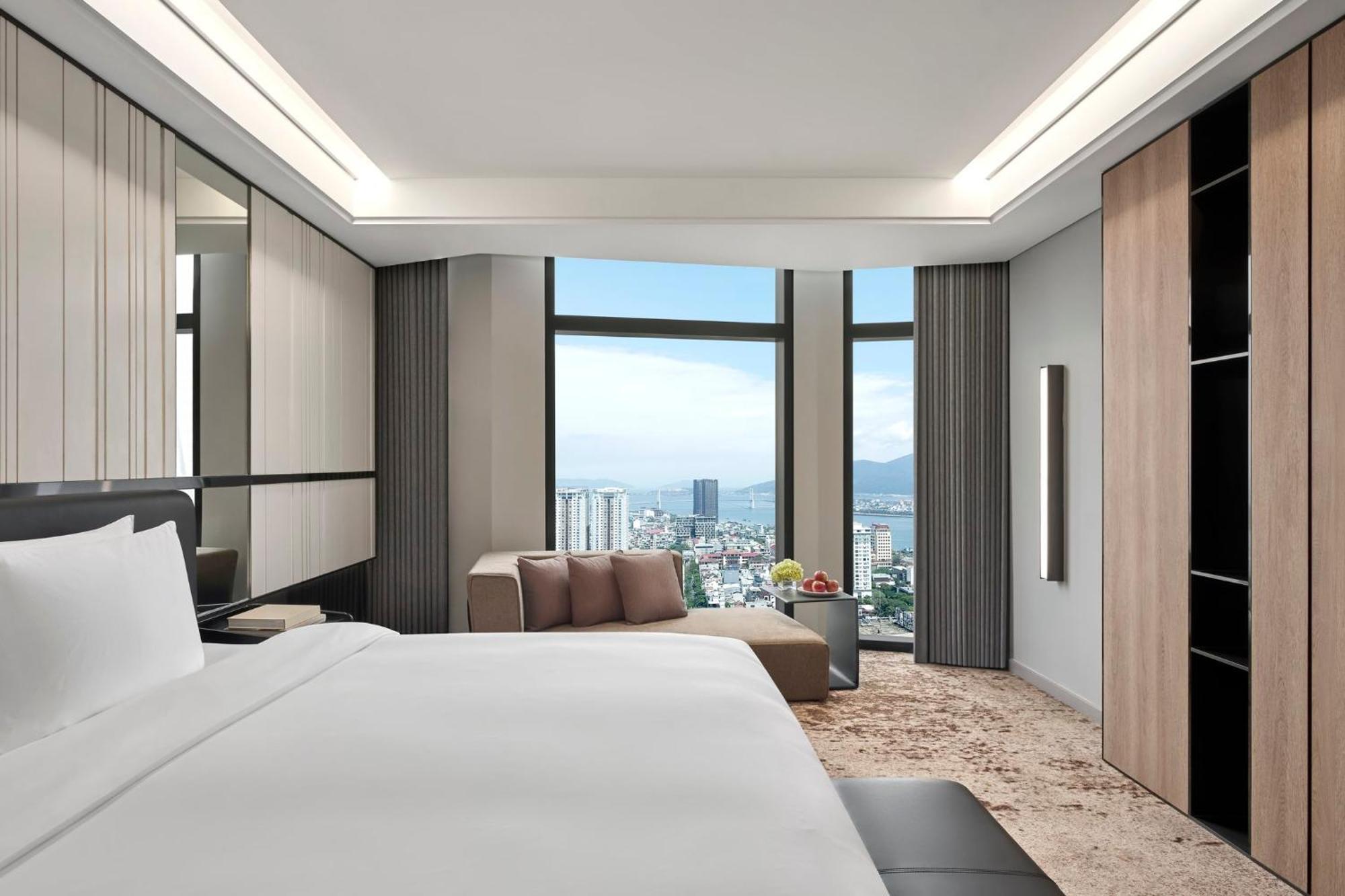 Crowne Plaza Danang City Centre By Ihg Екстер'єр фото