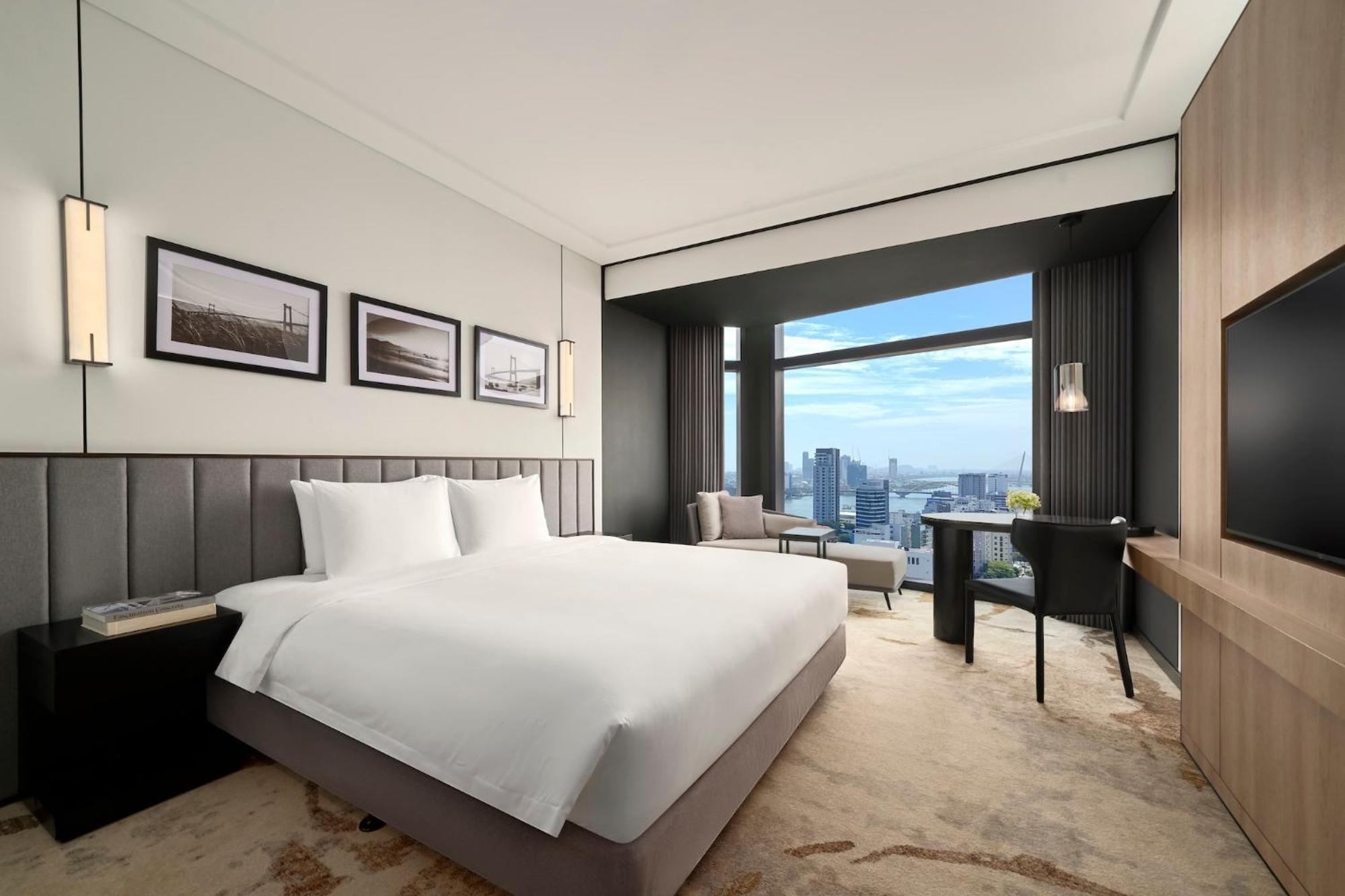 Crowne Plaza Danang City Centre By Ihg Екстер'єр фото