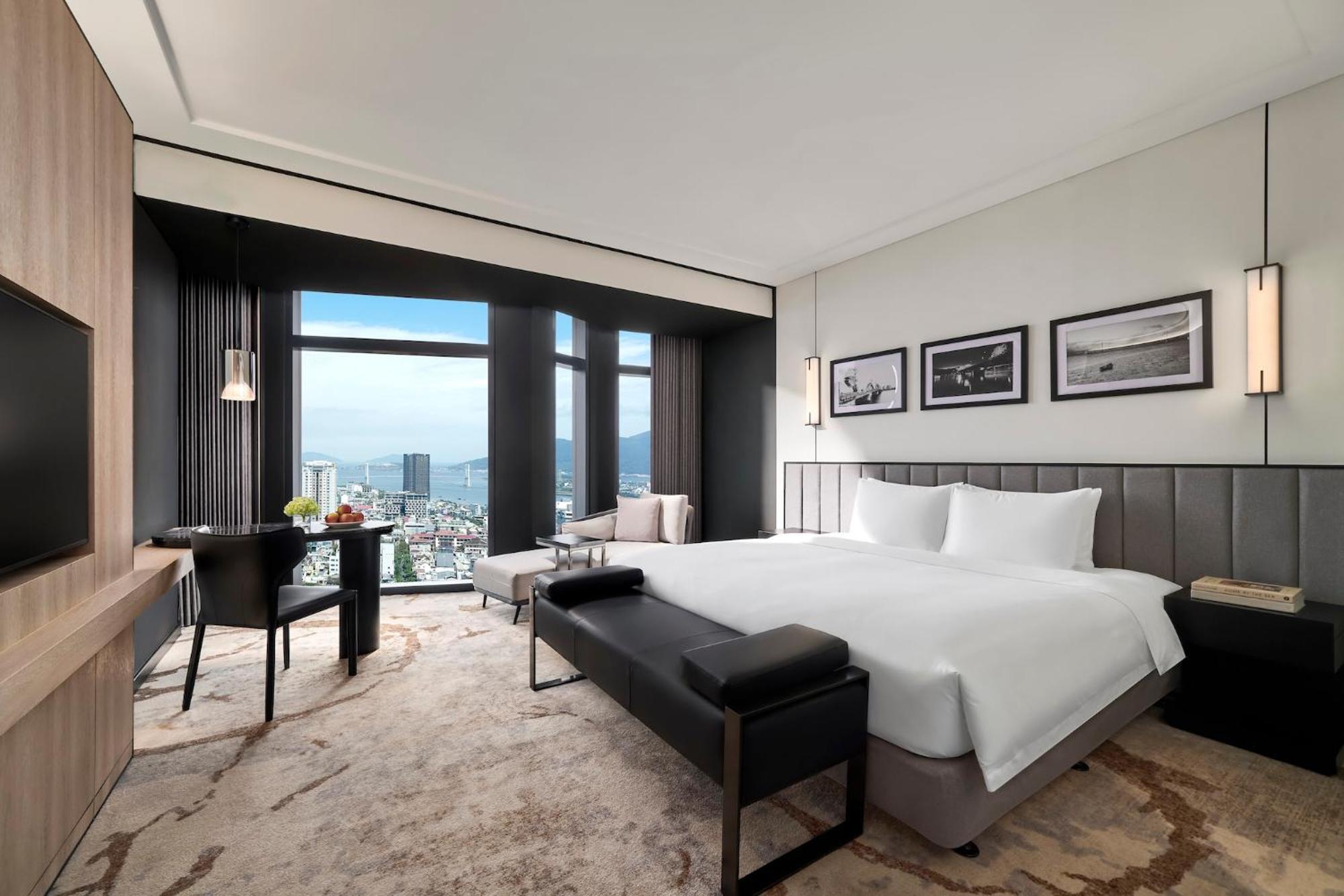 Crowne Plaza Danang City Centre By Ihg Екстер'єр фото